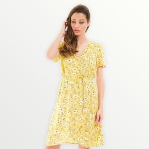 Vero Moda Yellow Floral V-Neck Tie-Waist Flowy Sun Dress Size XS